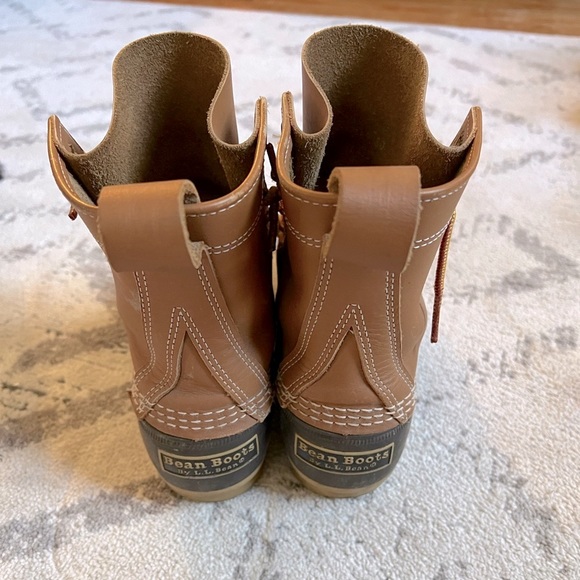 Woman’s L.L.Bean Duck Boots - Picture 5 of 7